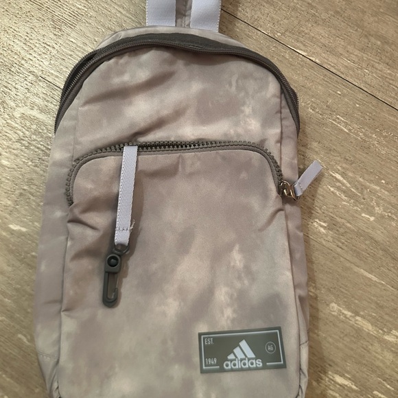 Adidas sling bag - Picture 1 of 5